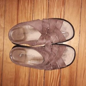 Eddie Bauer leather sandals